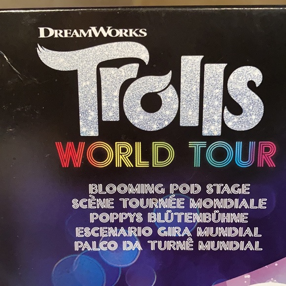 Trolls World Tour Blooming Pod Stage - Picture 2 of 9